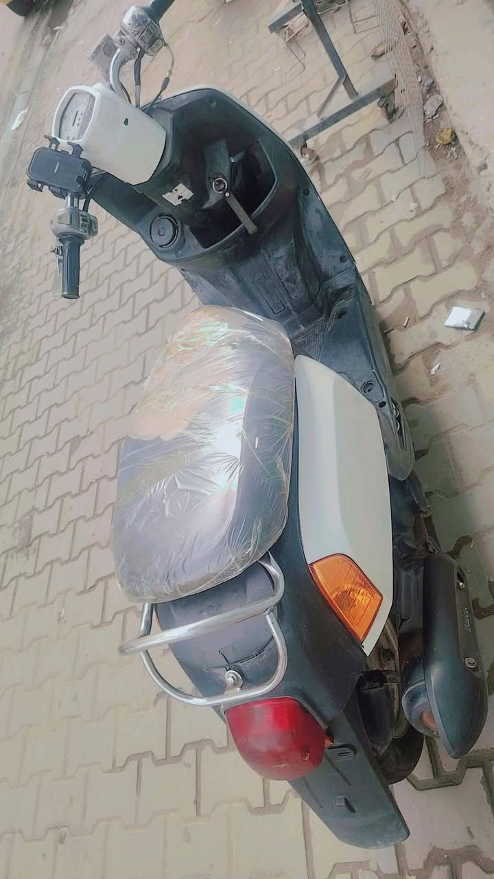 بوليسيه • مجال تفاوض • مكانى الحرية