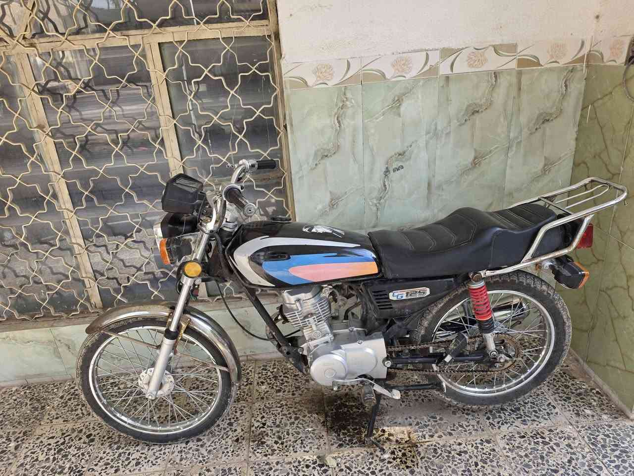 دراجه للبيع  نظيفه كلك مكاني. طوريج الخيرات  سعره. 250وبيه مجال ***********
