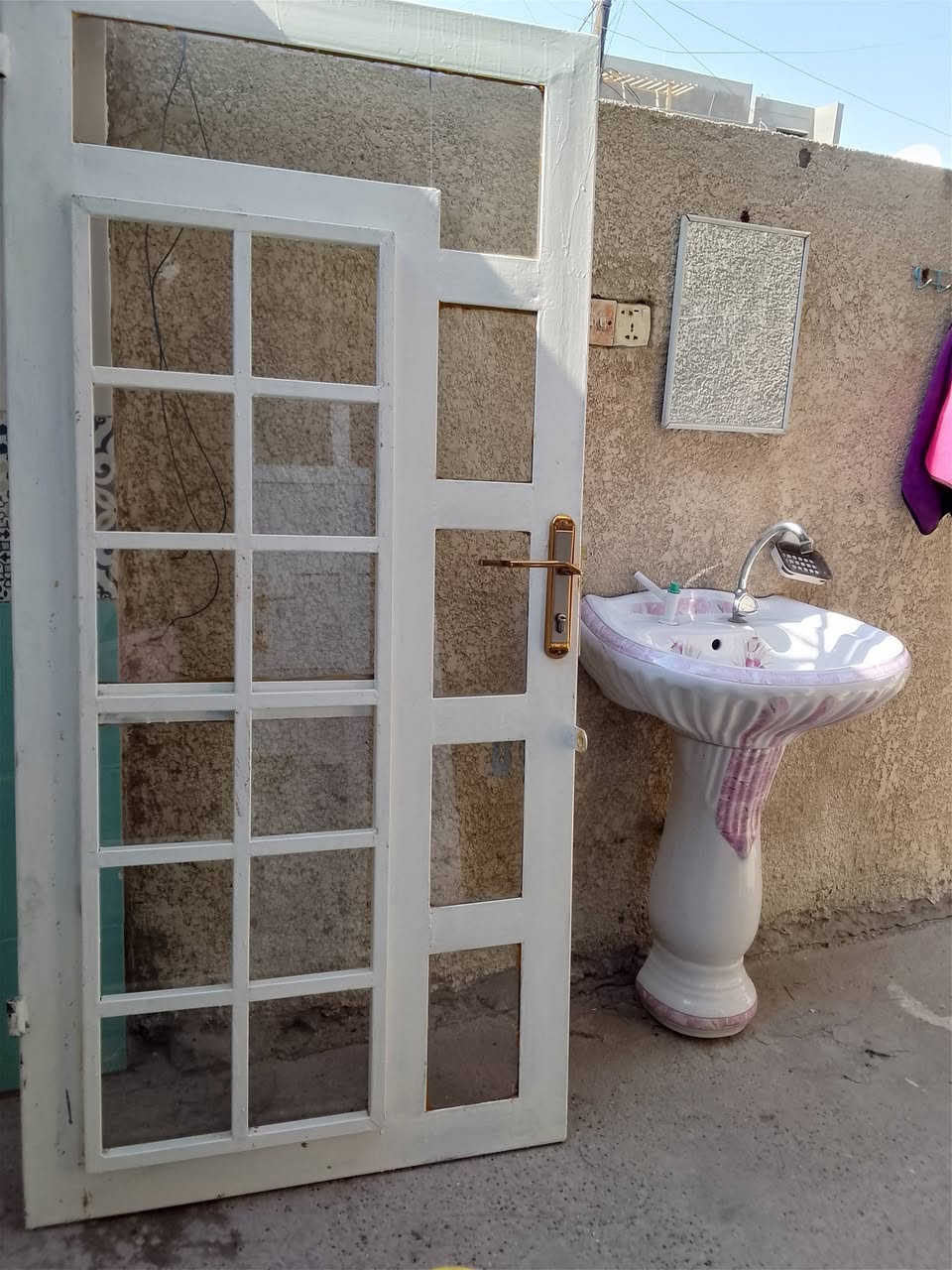 باب تفصال شغل درجة اولى نضيف كلش بدون جرجوبة
طول190وعرض90
سعرة 75قفل مكان الامين
***********
واتساب مفتوح
