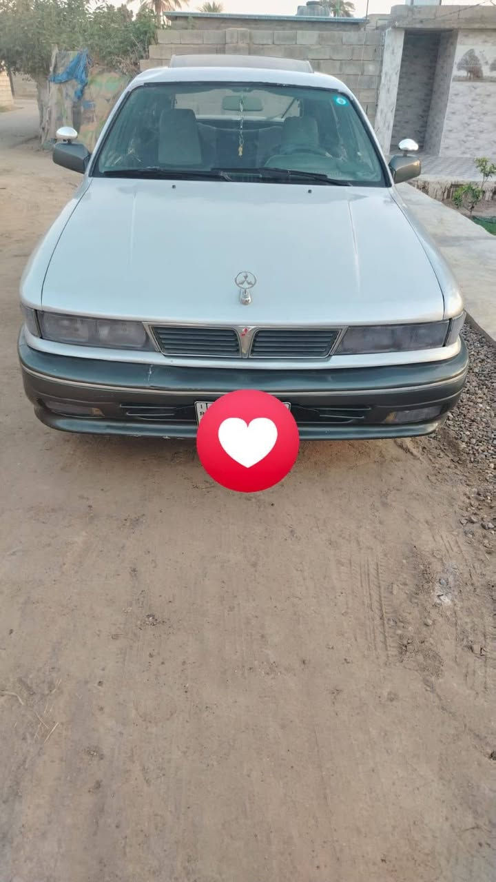 السلام عليكم 
مسبوشي كلنت ماسحه  موديل 92 بأسمي تحويل مباشر رقم انكليزي تخم تاير جواها سعر 40وبيها مجال مكانها الضلوعية
***********
