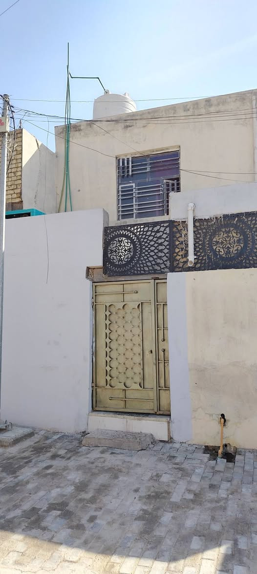 سلام عليكم دار للبيع ٥٠ متر صحفيين المعسكر خلف صحفيين مباشرتاََ
شارع بين حسينيه ام البنين ومضيف السواعد بيت جاهز من كلشي طابقين ٥٠متر
البيت بناء عكاده طابق الأول بلوك والثاني طابوق البيت جاهز من كلشي
شارع ١٥ رصيف ٣مترات كدامك

اتصال فقط
***********
