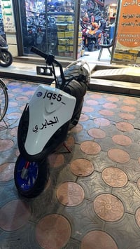 ماكس عدله • مكينة ٥٥ • شاصي احمر