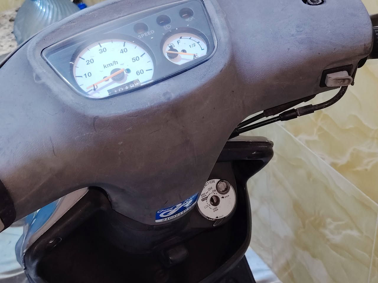 دراجه بيجي للبيع حاويه السعر ٧٠٠ وبيهه مجال الشراي يتصل عل الرقم *********** مكانهه السماوه دراجه جديده شرط
