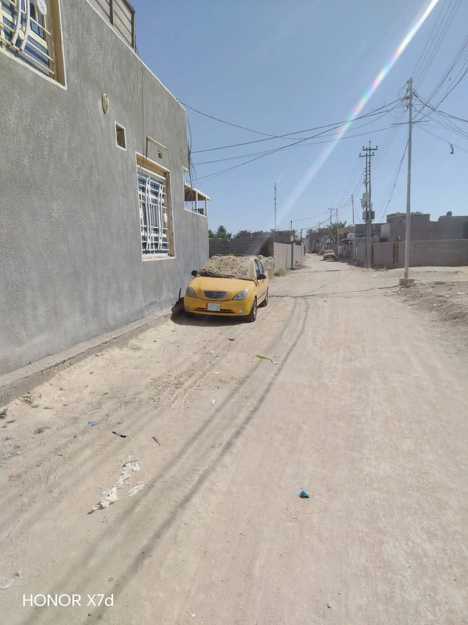 سلام عليكم قطعه أرض البيع مساحة١٠٠ متر سند ٢٥ تحول بسم المشتري العنوان كربلاء طريق بغداد عمود ٥٢ وتنزل ٢كيلو تبليط خدمات ماء كهرباء مولد شارع سعر ١٨  ولله كلش مناسبه  ترهم مراوس بسيارة  عادي ستفسار عل رقم ***********
