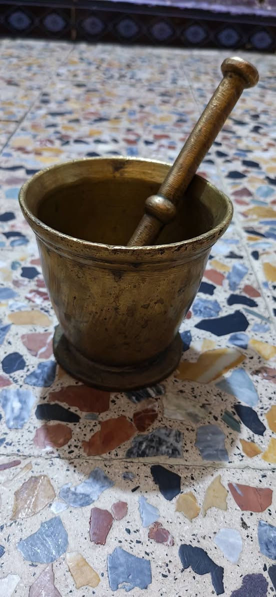 هاون • ١٣×١٣سنتم • بغداد العبيدي