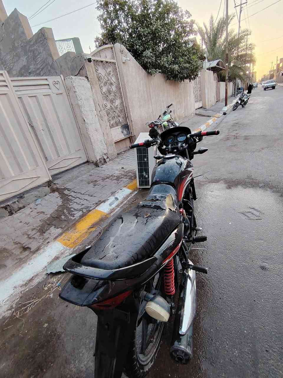 دراجه للبيع اي نقص مابيه كله شغال السعر 500وبي مجال الاستفسار على الرقم ***********
