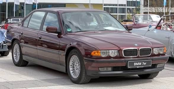 بي ام دبليو • 740i • قطع غيار