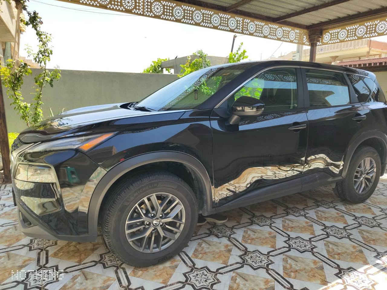 نيسان روج ٢٠٢٣ S awd اربعة سلندر (چوار پستون)
محرك ٤ اربعة سلندر ٢٥٠٠ تنفس طبيعي 
بصمة شغال دبل أكسل كشنات تدفئة رادار اربعة جوانب 
تحديد مسار تحكمات استيرن لايت ليد 
حادثها بيها شخط وكارتات من بابين جهة سكن 
وجملغ سكن تبديل بلادي نفس لون بدون دواخل بشرط يعني سيارة بدون صبغ بشرط 
مكان اربيل سيارة تحويل بشرط سيارة بأسمي 
*********** واتساب 
سةيارةكة بئ بوياغه وبئ ژوورئ يه بةشةرت كةميك تعديل وكارتي هةية لة دوو دةركاى لاى سةكن وةجاملغي بةبيلادي كورايه لة رةنكى خوى بةناوى خومه تحويل بةشةرته 
شوين هةولير سعر ١٨٧ أربيل, العراق
