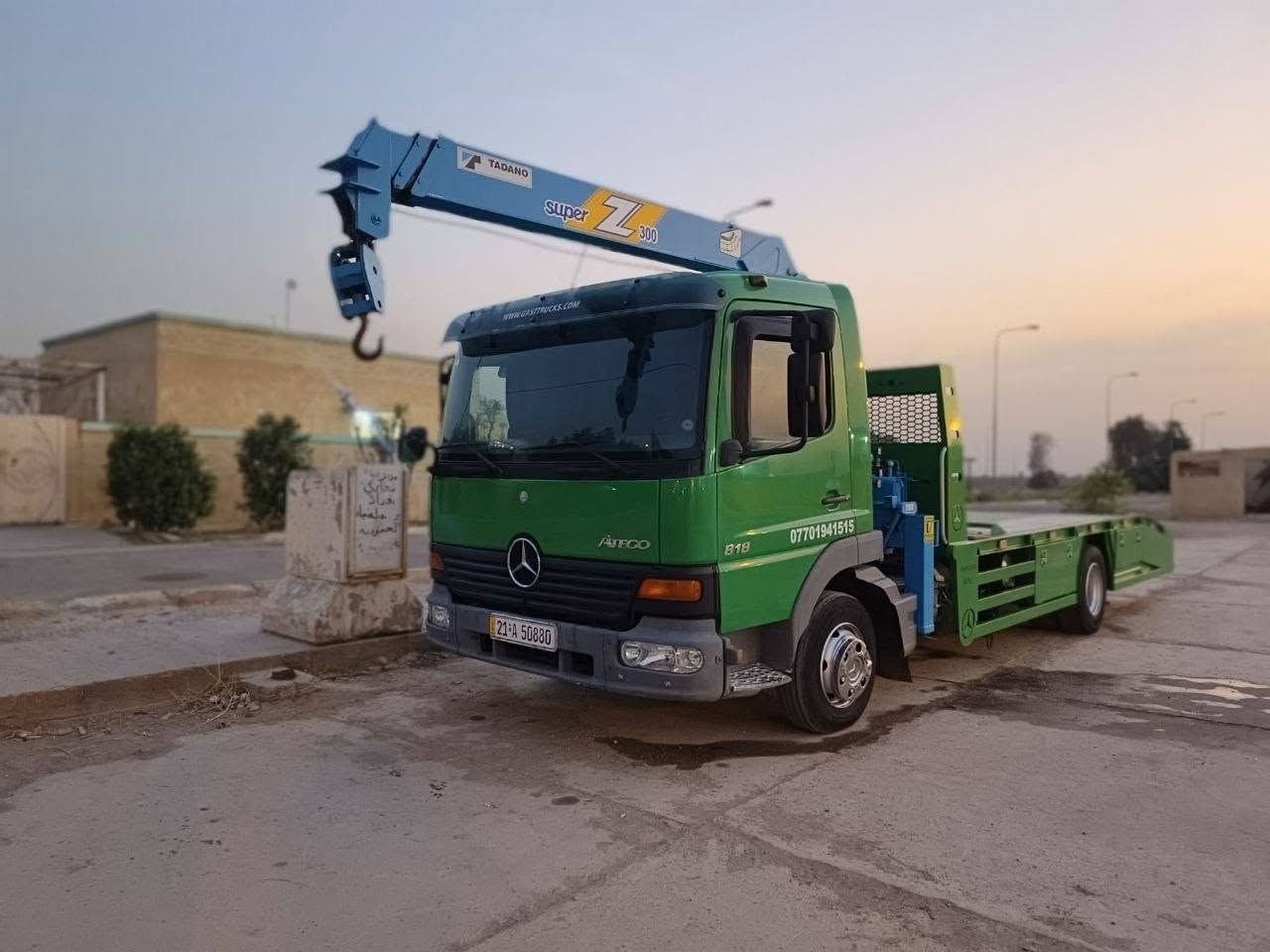 كرين أتيكو 6 برغي 4 سلندر
جديد بمعنى الكلمة وما مشتغل شارع 
تبريد شغال داخل جديد زوج باتريات جدد 
سيارة نظيفة حيل المكان بغداد مدخل اليوسفية للتواصل ***********
