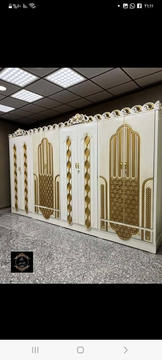 الى نجارين الشامية يوجد صباغ اثاث درجه اولى اصباغ الصاج بكافة الالوان واصباغ البويا / غرف نوم / ابواب وجراجيب / ودواوين وكافة الاثاث   *********** 
كذلك اعادة طلاء الاثاث المستعمل بكافة الالوان وحسب الرغبة
