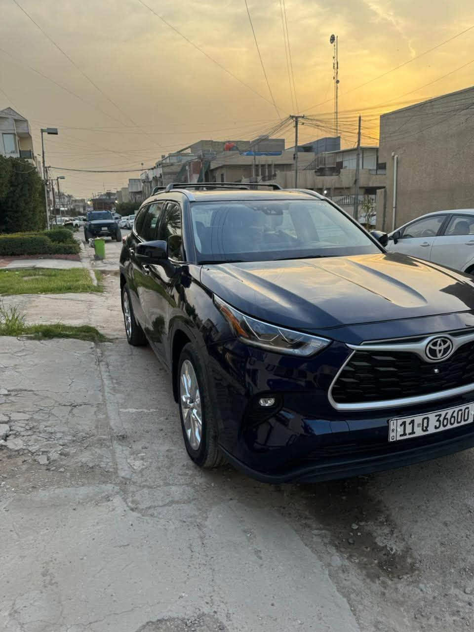 السلام عليكم تيوتا هايلاندر 2023 بانزين محرك2400 توربو ماشيه 35 الف كيلو مواصفات لمتد فول
كشنات تدفئة وتبريد جلد
شحن وايرلس
شاشة كبيرة تجي مرتين بكد الاعتيادية
إضائة اسم هايلندر بالدوسات 
٣ قطع تبريد
دبل جام
مري جانبية تدفئة + شفط
رادارات ٣٦٠ درجة
انارة بالدوسات اسم هايلندر 
بيها ثلاث قطع صبغ وحادثها موضح بالصور السعر 220 وبيها مجال مكان السياره بغداد للاستفسار ***********
