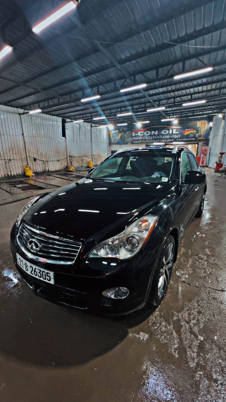 نيسان انفنتي 2010
فئة Ex35 فووول مواصفات 1/1
٦ سلندر 3.500
بدون حادث وبدون غرق
ماشية 140 الف كيلو 
بصمه
فتحه
كشنات جلد كهرباء+تدفئه
كاميرا360
شاشه دجتال
بيها رش البنيد فقط اثر جراد وبابين صبغ بدون دواخل
ككهربائيات كلها شغاله كير مكينه كله بحالة ممتازة
الرقم الجديد وهزة جديدة
السعر 105 وبيها مجال
رقم 
***********
