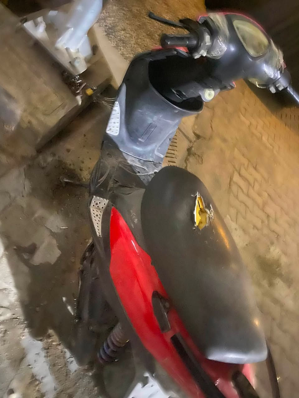 ماكس عدله محوره مكينه بوليس. تشتغل هندر الباتري كاعد بس. السعر 400 وبيها مجال اوراق كامله تحويل ثاني يوم بسيط.الرقم ***********

