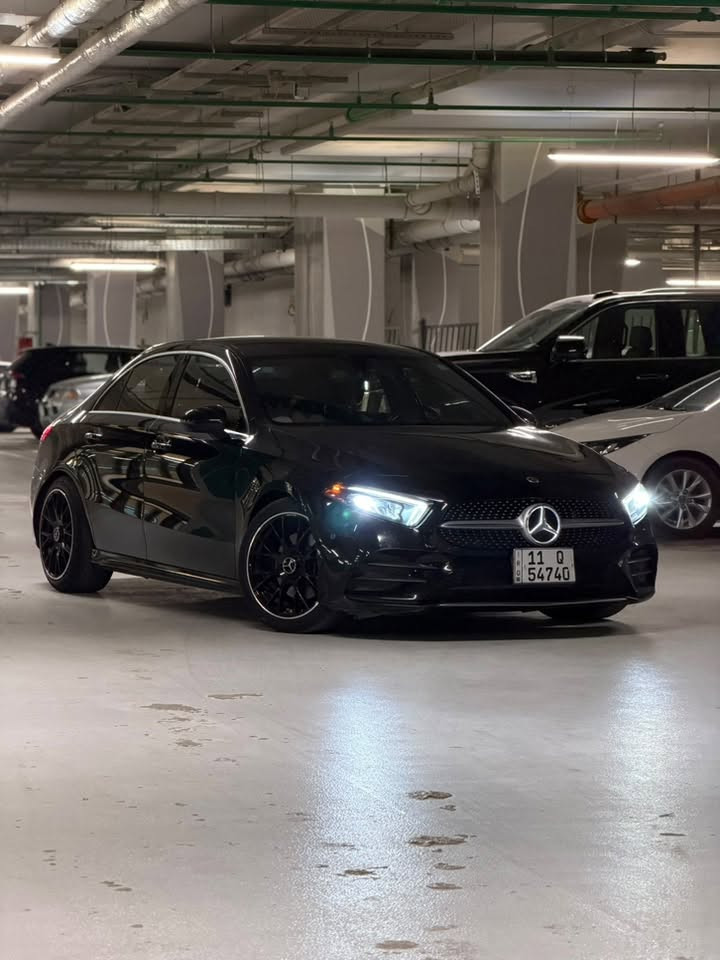 السلام عليكم
A Class
A220
2022
AMG kit
لون اسود 🖤
( مكينة مرسيدس بنز M260 مو رينو )
رقم بغداد بأسمي
ماشية 38 الف
خمس كاميرات
بانوراما .. دشبول شاشات متصلة
انارة محيطية 64 لون 
حساسات وردادارات

وارد امريكي ضرر خلفي + تبديل جاملغ امامي نفس اللون
بدون ايرباك ١٠٠٪؜
بسعر مناسب والشراي ما اقصر ويا 
تفاصيل اكثر واتس او اتصال
***********
