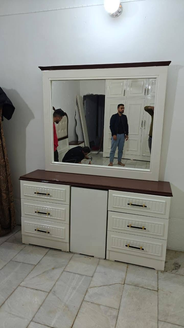 مساء الخير والعافيه متابعين الصفحه
طلب احد زبائن اهذ الموديل
غرفه ام ٥ أبواب 
الموديل تركي الشغل عراقي درجه أولا
كل شغل الغرفه صاج خمسه ملم وجهين
الصبغ حراري مال سيارات نشتغل حسب الطلب
نجاره علي الجرياوي
بابل الحمزه الغربي
*********** واتساب
