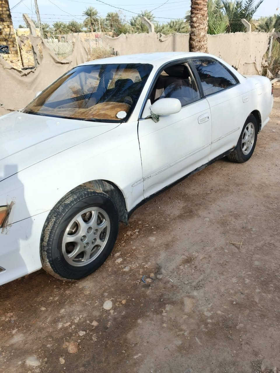 السلام عليكم سياره مارك نفخ موديل 1993للبيع سياره جاهزه مكينه كير حداديه كصه جنطه التواصل على الرقم *********** السعر 36وبيها مجال
