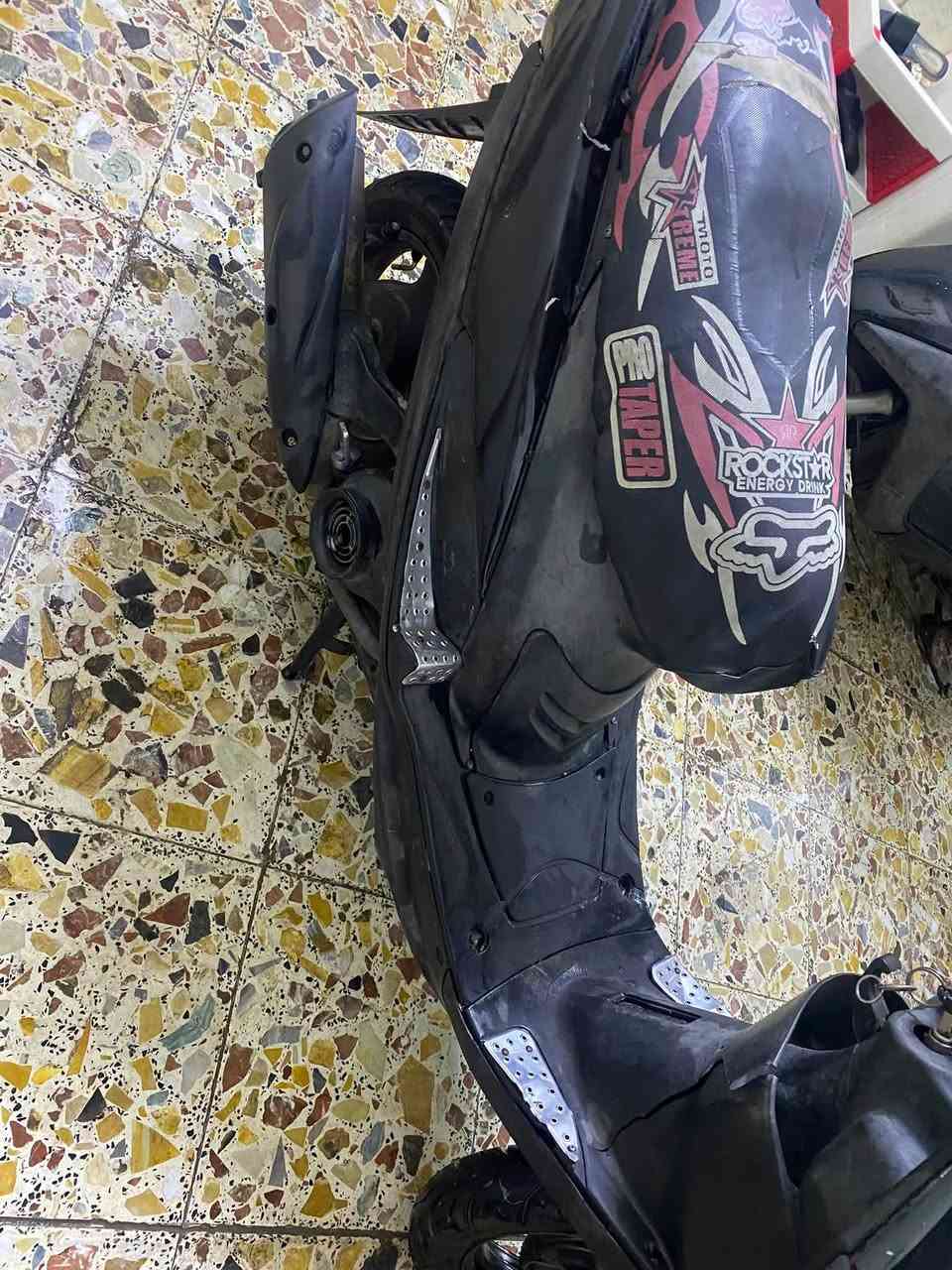 دراجة ماكس عدله كلها شغاله سلف هندر نقص بس شخاطه يشتغل السلف السعر 350 بيها شي بسيط دراجه حلوه العنوان مدينة الصدر الجوادر الشراي يخابرني ***********
