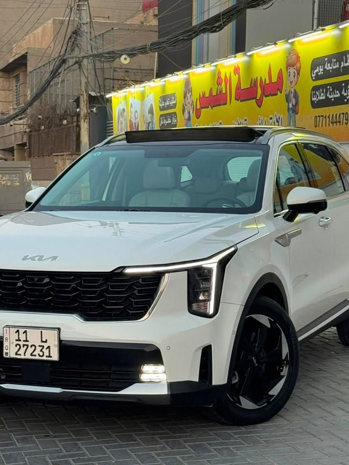 سلام عليكم للبيع سورنتو 2024 خليجي 4X فول 1/1 رقم بغداد ضمان الدولية ماشية 46 بيها بارد موضح بالصور مكاني السيدية للاتصال ***********
