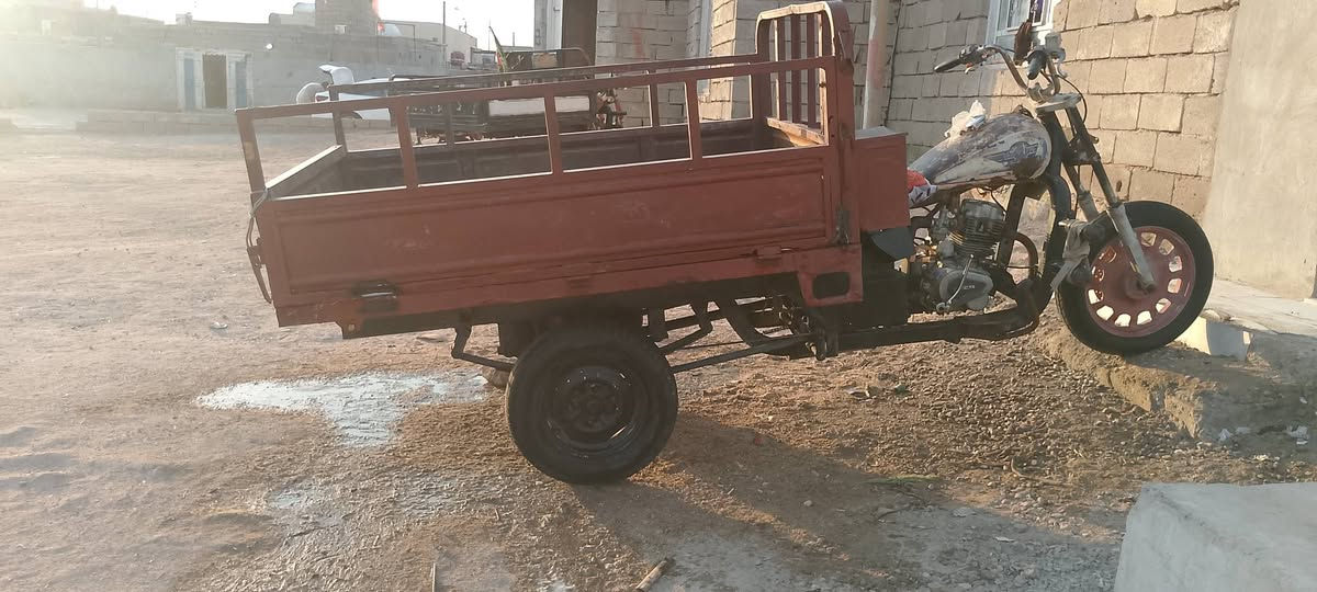 السلام عليكم ستوت التيار شاص كفاله بدء حلو ما بيه خياس ادوات فلك عشائر مكان البصره دير السعر سعر 500 وبيها مجال 
***********
