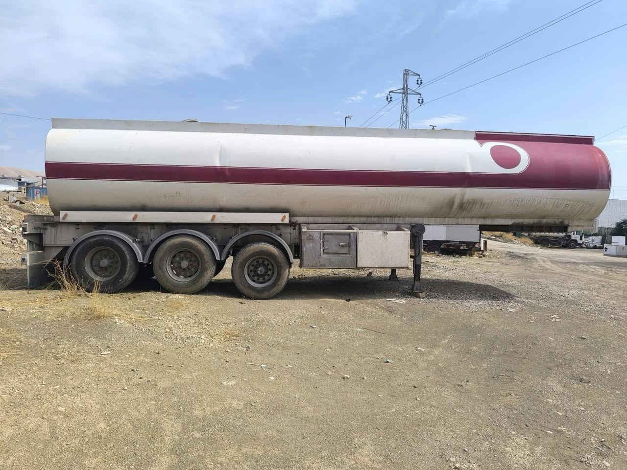 تانكر • نضيف • بحالة زينة