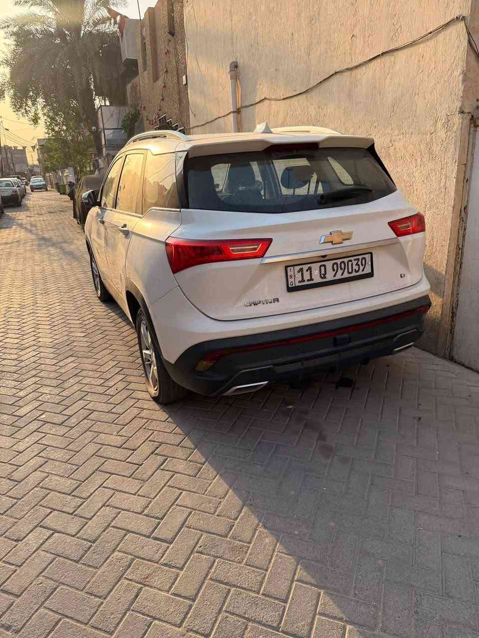 السلام عليكم
شوفليت كابتيفيا موديل ٢١ خليجي الشركة العامة 
السيارة معروضة للبيع السعر ١٢٦ وبيهة مجال بسيط مكان السيارة بغداد رقم انكليزي تحويل مباشر
السيارة ماشية ٥٠ الف حقيقي
***********
