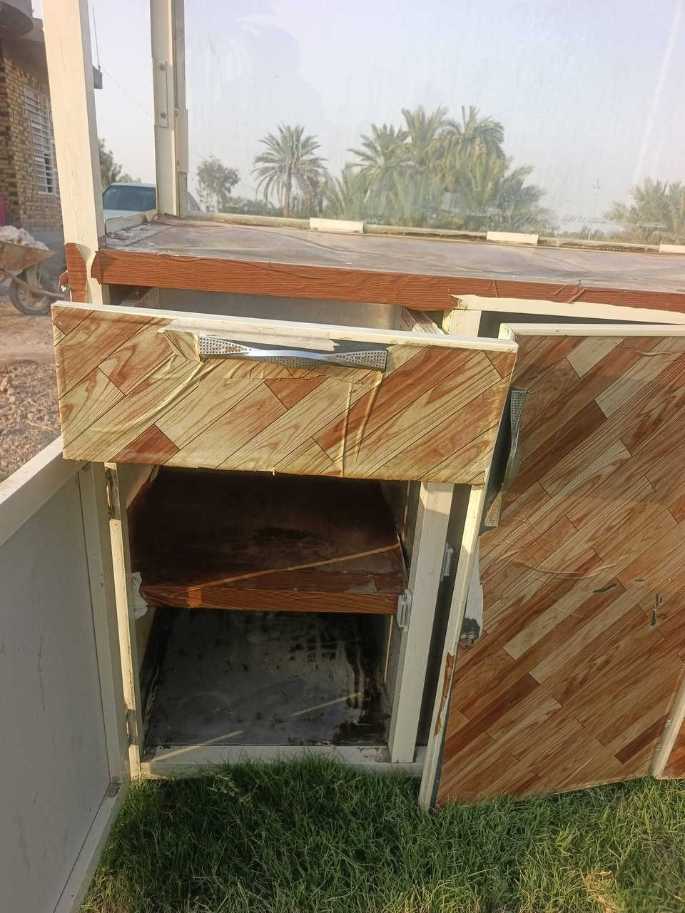 جام خانه كافترية نضيفه 3ابواب+2مجرات تزكام السعر 175وبي مجال عنوان حله كفل
