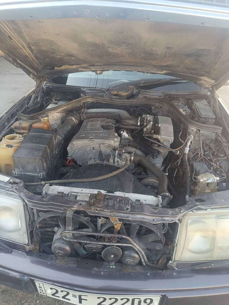 السلام عليكم للبيع
مرسيدس دب موديل 93
محرك 4سلندر ام عيون
رقم موبايل ***********
مكان كركوك 
سعر 50وبي مجال كركوك, العراق
