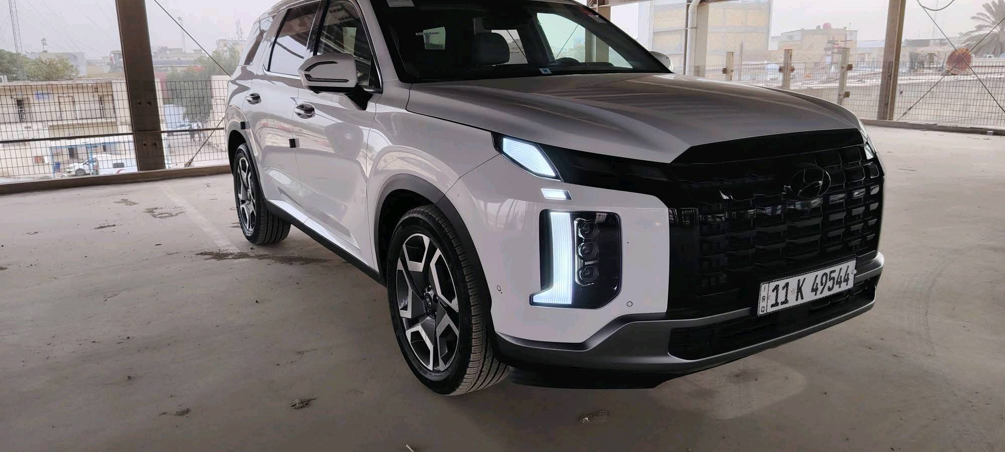 للبيع سيارة هونداي باليسايد 2024 
🚘 Hyundai Palisade 2024
✨ فول مواصفات عدا الفتحة
🛡️ مكفولة
🔢 رقم بغداد
المواصفات: 🔹 تحكم بصمة مع خاصية التقدم والرجوع
🔹 تشغيل عن بُعد
🔹 العداد 20,000 كم فقط
🔹 ترحيب ذكي عند الاقتراب
🔹 سماعات Harman Kardon
🔹 رادارات محيطية من جميع الجهات
🔹 حساسات أمامية وخلفية – 12 حساس
🔹 5 كاميرات مع نظام رؤية 360°
🔹 كراسي Memory
🔹 كراسي جلد أبيض فاخر
🔹 جميع الكراسي كهربائية مع تدفئة وتبريد
🔹 كراسي VIP
🔹 تبريد مركزي أمامي وخلفي بتحكم منفصل
🔹 شفتات تحكم خلف المقود
🔹 مرايا جانبية: هيتر + تعتيم + إضاءة LED عند الاقتراب + رادار جانبي
🔹 صندوق كهربائي شفط، يفتح عند الاقتراب، مع 4 وضعيات للفتح
🔹 محرك 3.8L V6
📞 للاستفسار: ***********
