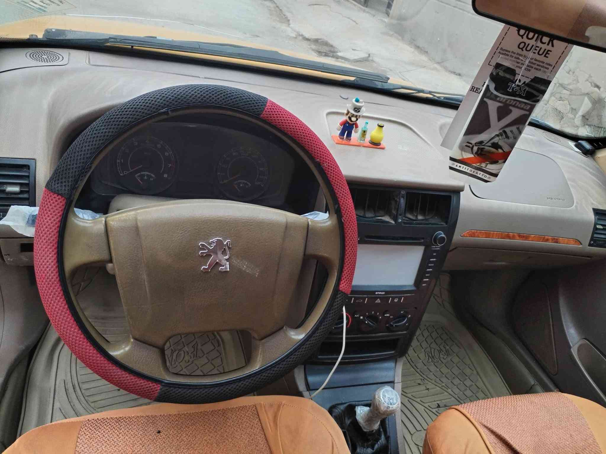 بيجو لميس • ٢٠١٦ • التاجي
