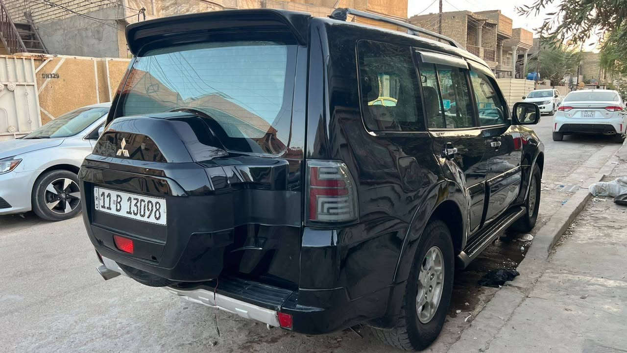 السلام عليكم للبيع او المراوس باجيرو موديل ٢٠٠٨ محرك ٣٠٠٠ كير ومحرك خير من الله تبريد ثلاث قطع ثلج صدر امامي خلفي جديد تخم تاير جديد كهربائيات كلها شغله شاشه دواخل كفاله بدون حادث مصبوغه عام السعر ٨٨ وبيها مجال مكاني الدوره ابو دشير رقم الهاتف ***********٣ بغداد, العراق
