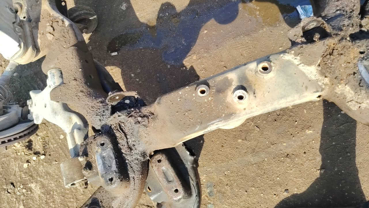 🔥🚘 المرحلة الأولى… بداية مشروع إعادة ضبط السوزوكي 🚘🔥

باشرنا بتفصيخ بجم السوزوكي بالكامل ورفع جميع الأجزاء المرتبطة به، استعداداً لبدء عمل شامل ودقيق يتضمن:

🔧 إعادة ترتيب وتجميع البجم على ضبط وقياسات المصنع.
⚙️ استبدال الكير القديم وتركيب كير جديد.
📐 إعادة ضبط سنتر المحرك والكير بالشكل الصحيح.
🔍 فتح وتشخيص المحرك لمعرفة مصدر صوت اللقلقة ومعالجته من جذوره.
✅ فحص جميع القطع أثناء التفصيخ، وتجهيز المطلوب للمرحلة القادمة.

الشغل بعده بأول مراحله… والهدف نرجّع السيارة بتجميع مضبوط، سنتر صحيح، وأداء يليق بالسوزوكي 💪🔥

🔜 يتبع… المرحلة الثانية

🔧 ورشة أنور سوزوكي وإكونوكس
اختصاص صيانة سوزوكي XL7 وشفروليه إكونوكس

📍 كربلاء – الحي الصناعي – البلوك الثاني – شارع السايدين – سايد الدخول

📞 ***********
📞 ***********

خبرة بالتشخيص… دقّة بالعمل… ثقة بالنتائج 🔧🚙

