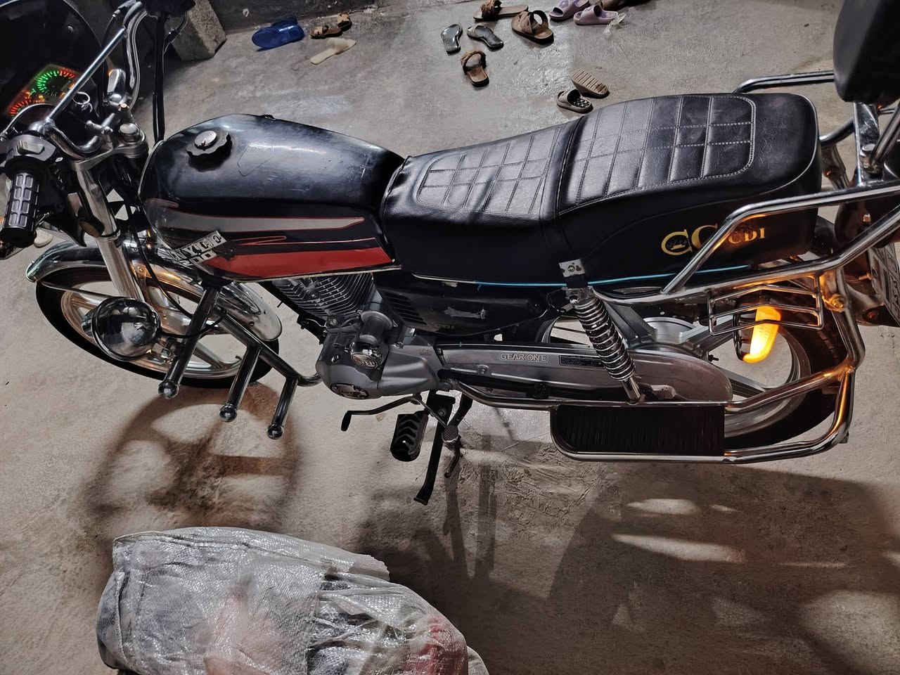 ماطور جني خمسة كير موديل ٢٠ مال جناي سعر ٤٧٠ محرك شرط تايرات وياله جدد كهربائياته كله شغالة لايت اشاير رباعي يعني كامل ماتصرف عليه ربع مكان حويجة *********** منفيس شركه وياه
