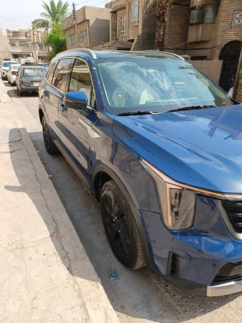 ‏سورنتو كلش جديدة بسعر مناسب جدا 
‏
‏بيع فقط بدون مراوس بيع فقط
‏
‏سورنتو EX موديل 2025 دخول جديد 
‏شهداء باسم اقاربي ترقيم مجاني ماشية 4 الف فقط 
‏مواصفات عادية 
‏بانورما بصمة شاشة كشنات كهرباء وجلد وتدفئ وتبريد  جنطة كهرباء 6 مقاعد سياحية داخل ابيض جلد اربع عدسات ‏محرك 2500 تيربو شرط بانزين عادي بدون ذرة ادفانز ‏تبريد مناخي شاشة متصلة رادارت كامرات وغيرها من المواصفات العادية 
‏نواقص السيارة وحشاكم من النقص 
‏رادر امامي يحتاجلة ثتبيت ضاربة خشابي ، الجامة الامامية  عكس السايق مرات تصعد مرات تشكل ،  اكو دوية خفيفة بالبلبرن الامامي الايسر بس ماينسمع الاتركز ، الكامرة الخلفية بيها جني مرات تتشغل مرات تغوش اكو تريشة ضاربها امير ، حساس تاير يحتاج ترتبها يعني شغلات متوكف او تحب تعوفهن 
‏السيارة مصبوغة قطع ابيعلك حزام حتى ترتاح يعني لابنيد ولاجنطة ولاجاملغ ولاباب بيها صبغ بس ابيعلك حزام بدون شاصي ولغد كفالة 
‏متفيد النحس الي يدور كلين ويجيب خمسة ستة وياه ويلعبون نفسه . 
‏تفيد الجناي ويدور سيارة مامشية ومايهتم للصبغ . 
‏سيارة جاهزة ترقيم مجاني فقط رسم بسيط  بنفس اليوم تترقم  ماشية قليل تبريد ثلاجة بلادي الغاز مي الشركة حتى لزكات الشركة بعدها بيها . 
‏السعر 149 ورقة بسعر النترا 
‏مكاني بغداد السيدية حي الاعلام شارع البدالة 
‏هاتف ***********
‏وبالخير على الي تكون من نصيبة
‏بشرفك اقرا الاعلان زين حتى ماتتعب بالاتصال ويتكرر الكلام 
‏بيع فقط بدون مراوس بيع فقط
