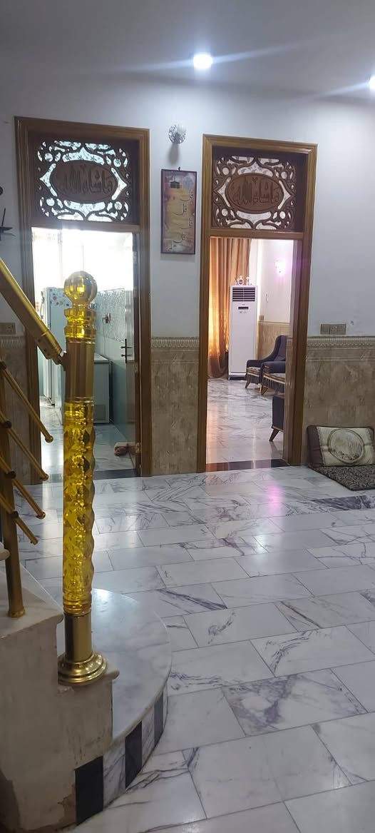 🏠 دار للبيع او مراوس
📍 الموقع: حي الزهراء الأولى – موقع مميز على ساحة ومنتزه
📐 المساحة: 150 متر
📜 طابو: ملك صرف
🏡 البناء: طابقين كاملين – بناء حديث ومتكامل
✨ الأرضيات: مرمر
تفاصيل الدار:
🔹 4 غرف
🔹 صالتان
🔹 استقبال
🔹 مطبخ
🔹 3 مجمعات صحية
🔹 مناور عدد 2
🔄 متوفر للبيع أو للمراوسة
المراوسة على دار قديم في الجمعية أو العسكري أو قطعة أرض.
📞 للاستفسار والتفاصيل، راسلنا أو اتصل:
***********
***********
🏢 مكتب عالم العقار في الجمعية مقابل الإطفاء او الاتصال #عندك_عقار_للبيع_فقط_راسلنا_اواتصل_وات_ساب
