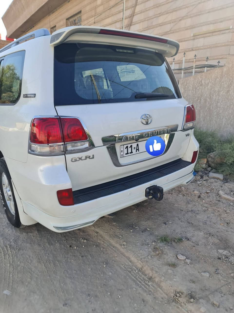 لاندكروز ستينية موديل ٢٠١١
رقم بغداد جديد تحويل مباشر كفالة عامة 

محرك 6 سلندر      
فتحه سلايت 
بصمه تشغيل + ابواب 
كرسي كهرباء ثلاث دكم 
السعر  ٣٢٥ قفل سيارة جديدة مكان السيارة الديوانية المركز
للاتصال ***********
