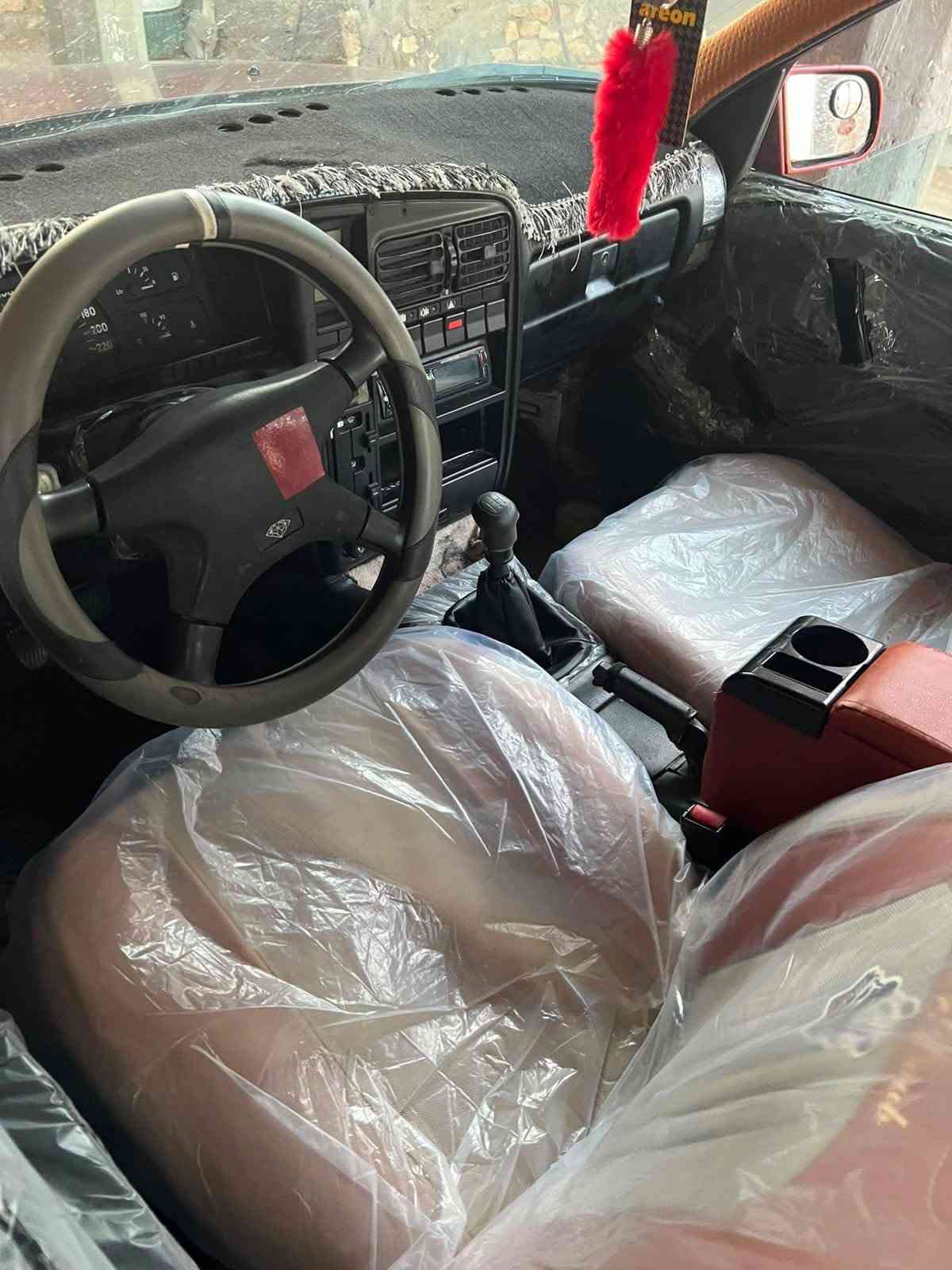 اوبل اميكه • محرك وكير • الرمادي