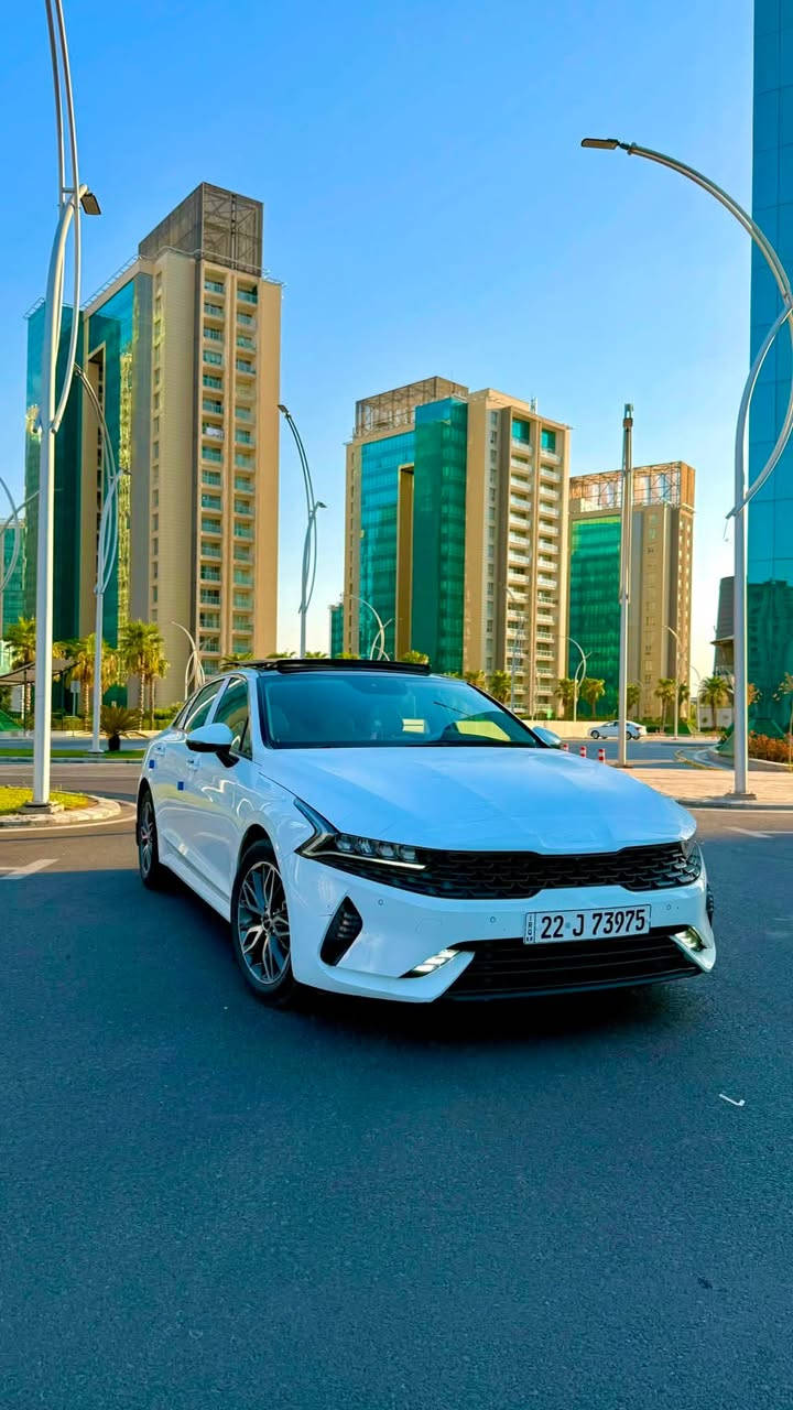 السلام عليكم 
Kia K5  2023
خليجي وكاله NIM
مواصفات Vip 
-كشنات جلد لون ابيض+تحكم كهربائي
گيج الاكتروني + سقف بنوراما
داتا شو لعرض المعلومات امام السائق
كشنات خزن -كشن حار /بارد 
5 كامرات 360درجه 
فتح كامره مع الاشاره الجانبيه 
5 وضعيات قياده 
تشغيل عن بعد 
شاشه كبيره تدعم كار بلي /اندرويد اوتو 
حساسات اماميه -خلفيه 
السياره اعلئ فئه وبعد بيه هواي مواصفات 
ماشيه :64 الف كيلو متر 
السياره جاهزه ومابيه اي مصرف 
رقم اربيل تحويل بشرط 
ملاحضه / السياره بيه شخط فقط في الجاملغ الخلفي ومصلح ع كده باقي السياره مكفوله ع وضع الشركه 
واتساب : ***********
