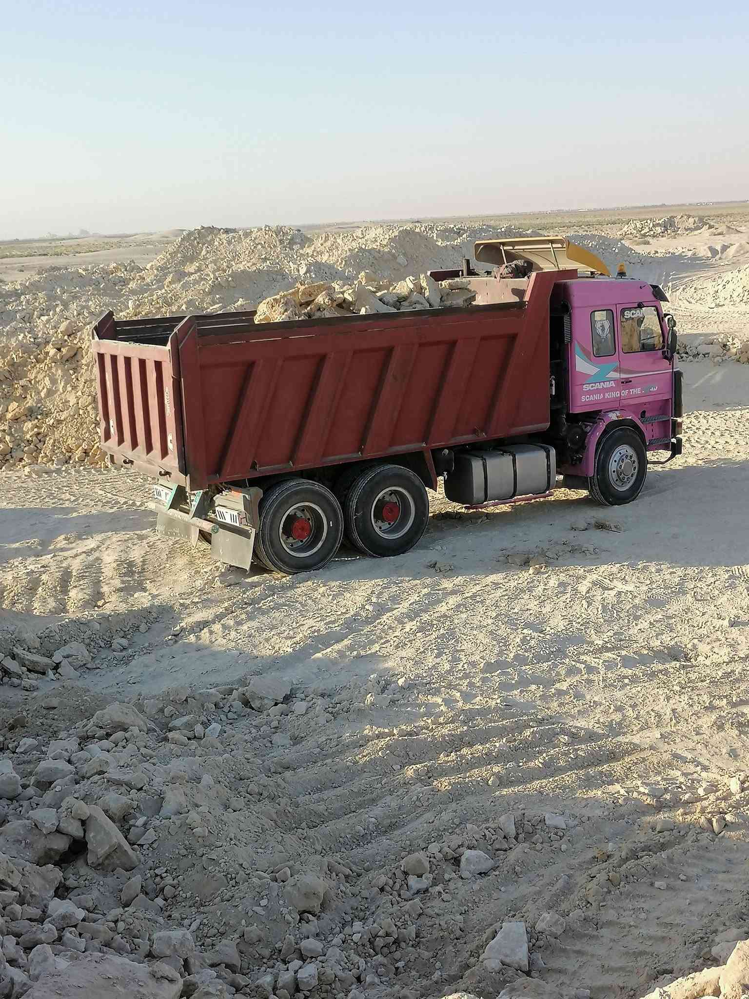 بسبب الوعود الكاذبه سكانيا للبيع 143 مكينه 8 كهربائي اصل عكرب وشايلين عكربها بالسنويه عكرب كير 3×3 مجموعه باجر قلاب اصل مكلف بالنشر رقم راعيها ***********
