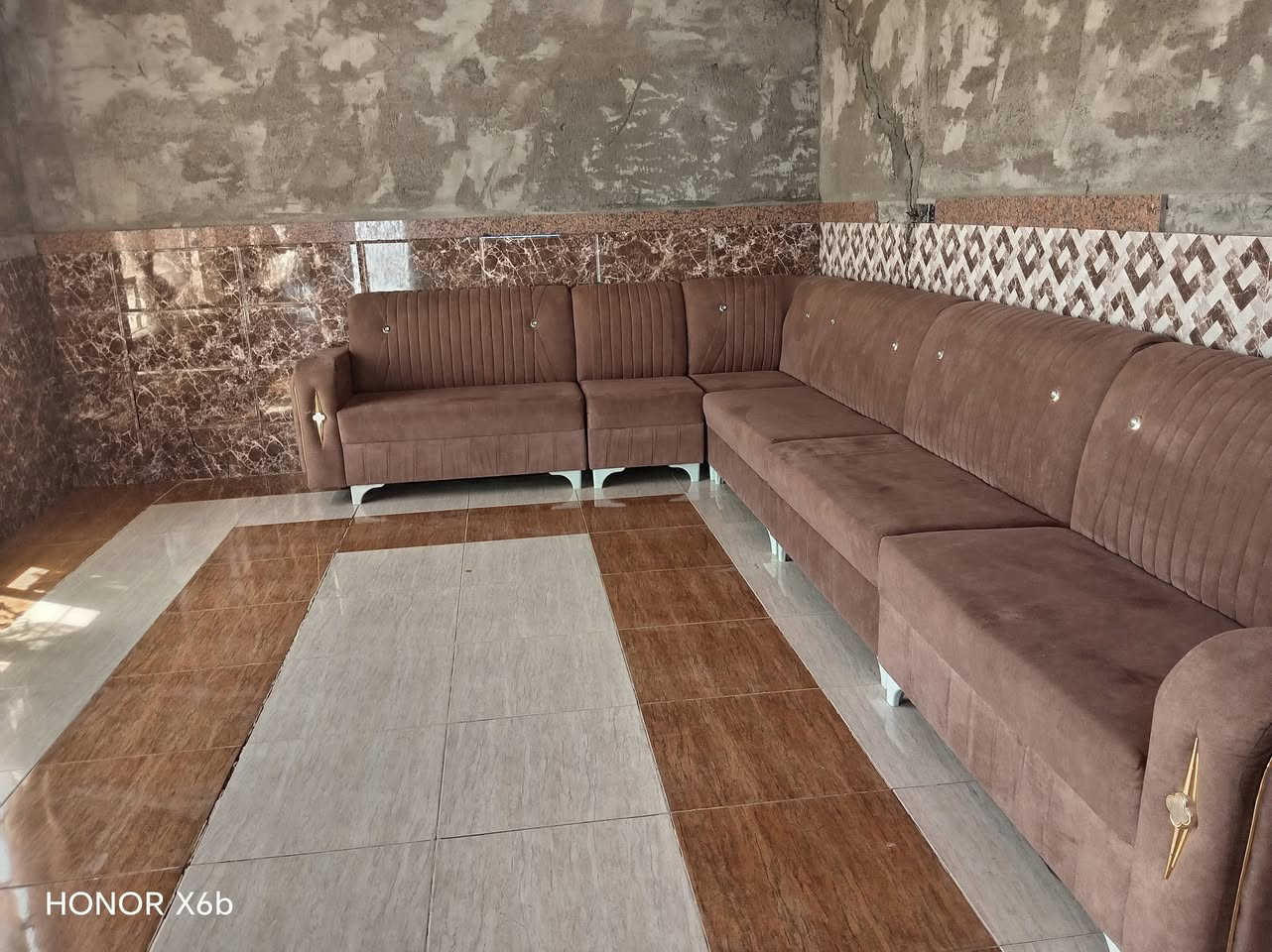 طخم للبيع
شرط النضافه 90٪جديد مستخدم شي قليل
فقط ملاحظة بي صغيره 
السعر موصل الأمين يم بادوش
***********
***********
