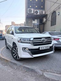 لاندكروز GXR • V6 ٤٠٠٠ • ١١٠ الف كم