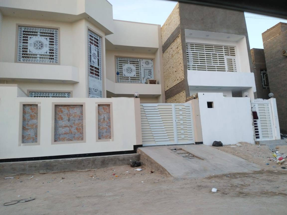 بيت في حي النداء 200متر شارع 20منطقة 50الف ورا مول بغداد جميع الخدمات يمه مدارس ابتدائي ومتوسط وعدادي السعر 210مليون وبي مجال التواصل على رقم ***********
