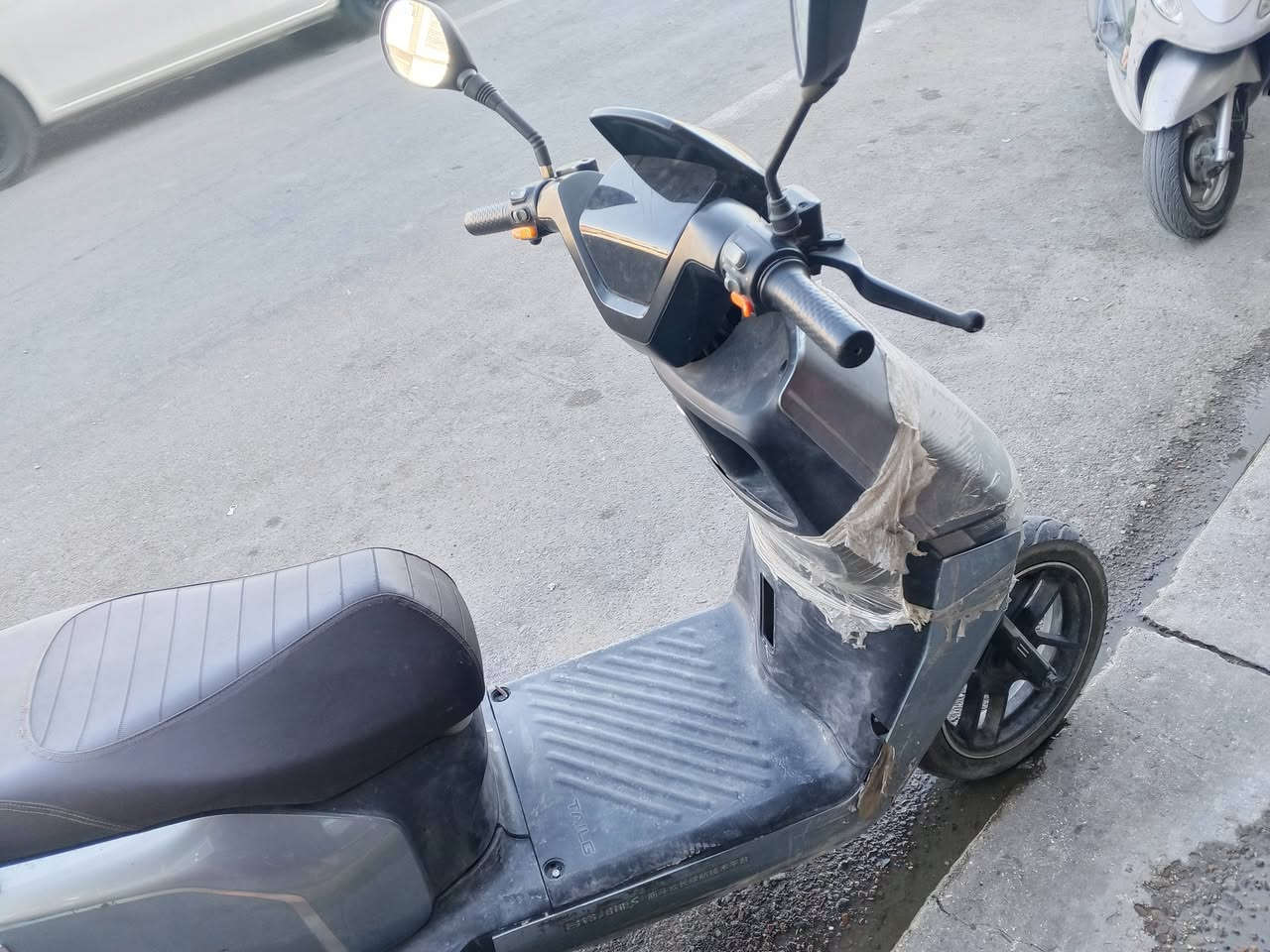 للبيع بدون بطاريات للاتصال ***********  ب 300الف وبيها مجال
