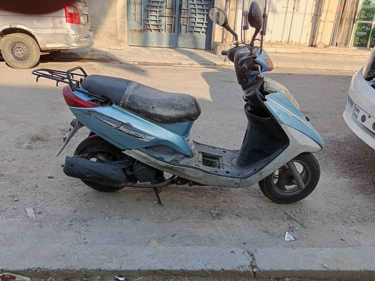 السلام عليكم شباب دراجه مال رمبه صارلها 5تشهر من نزلتها السعر بلاش مال عيشه الله شاهد 375وبيها مجال بسيط للشراي ولموشراي خل يعبر لمنشور فدوه ل❤️للاتصال واني بلخدمه المكان بغداد لكماليه شارع70للتصال*********** ملاحظة نقص فقط باتري كلشي شغال بيها
