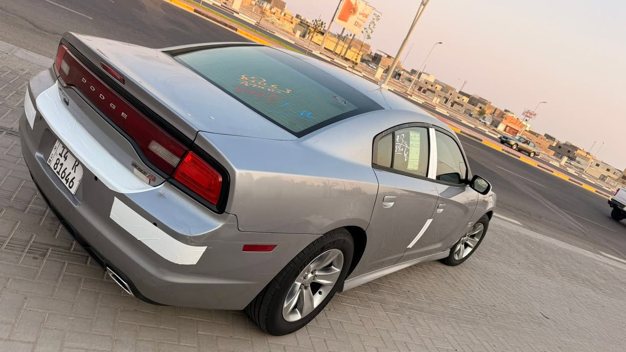 سياره جارجر  هيمي خليجي 2013 السعر 155 بيها مجال قلي***********
