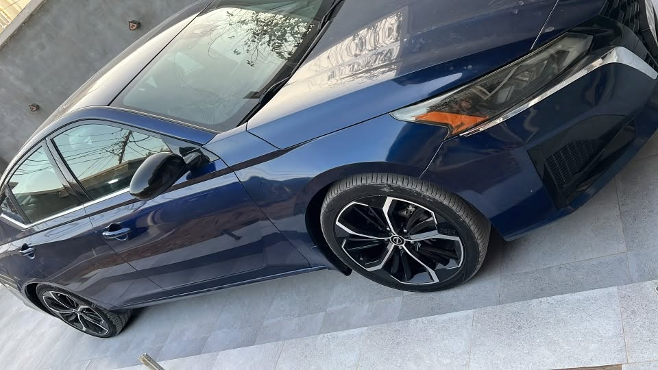 السلام عليكم ورحمه الله وبركاته 
السعر 120 وبي مجال بسيط
ادمن مكانك بالقلب 👈♥️♥️♥️
نيسان التيما 
2023
SR
 Plass
فووووول الفووووول
ماشيه 40 مايل
گير محرك بشرررررط
تبريد تدفئه حداديه بشررررط
ايرباگ فقط استيرن وراجع سستم
رقم اربيل الجديد
سنويه جديده
شررررررط التحويل 
مواصفاتهه معروفه فووول الفووول
صور السياره والسونار ورقم الشاصي بالمنشور
 السعر 120 وبيه مجال بسيط للشراي الجاد
مكانه ديالى بعقوبه
الخاص مفتوح
للاستفسا***********

