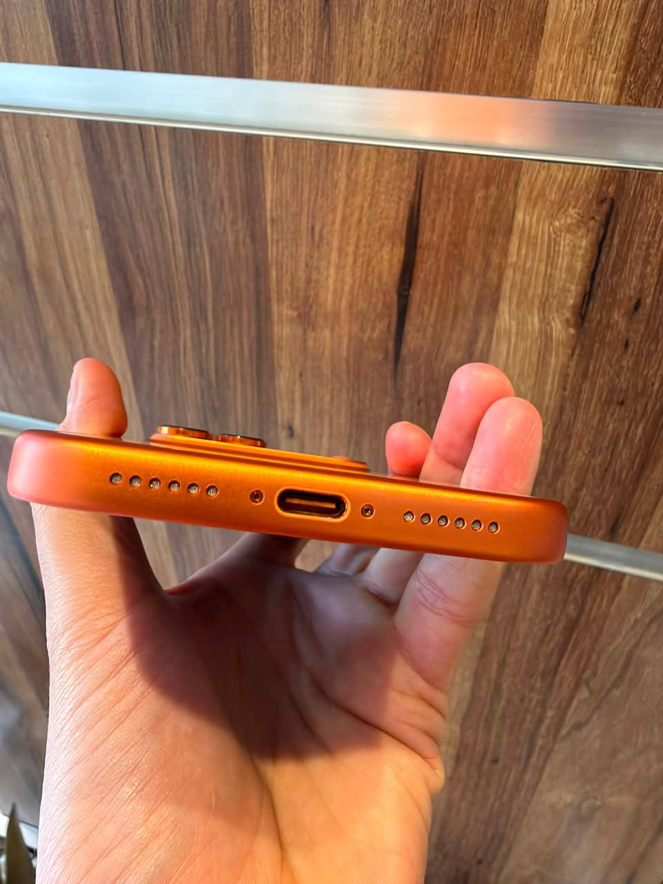 17 PRO MAX 📲 ZA
256 GB
B100% 
عدد دورات 🔃 40 
نظافة 🪥 100‎%‎ اخو الجديد 
سيم كارت واحد 1️⃣ 
بغداد الدوره 
واتساب فقط *********** اثير
