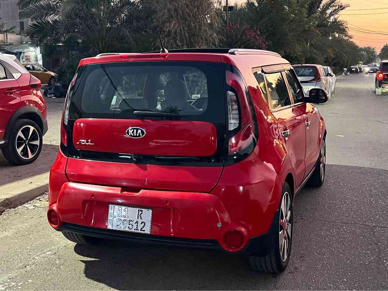 كيا صول 2016 خليحي محرك 1.6 دوش بغداد بأسمي
فول مواصفات بنوراما بيها قطع كلير بدون ضربه اثر شخوط ابيع حزام ماشيه 91 الف كيلو 
السعر 99 ورقه وبيها محال بسيط مكانها بغداد الصليخ
*********** بغداد, العراق
