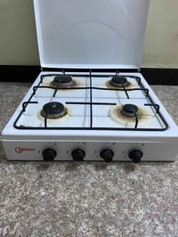 طباخ منضدي • ٤ عيون • نضيف جداً