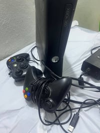 اكس بوكس ٣٦٠ • ٢٠٠ لعبة • نضيف