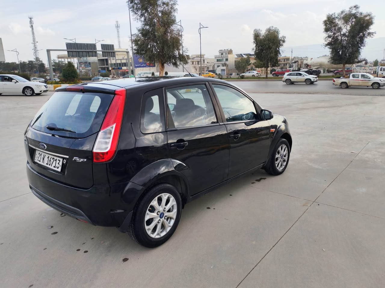 ford figo 2014*

( فروشتنى خيرا ) 
* نرخ ٦٩ گه لا و  كه ميك مه جال 
* سياره ى نيڤا/كوردستان
* ره نگى  ره شى قه تران . 
*شاشه گه وره  
ئايپاد شه ريكه 
* ته بريد
* دوو جامى پيش كاره با  
ABS * 
**تيبيني:- سى پارچه بوياخى هه يه  , ده عمى نيه ته نها رووشاوه و بوياخ كراوه ته وه .  
گير ، مه كينه ، كاره بايى به شه رت و بى عه يب ، بى ته قه  و ره قه 
،سياره ى مه عره ز نيه ،
بو گورينه وه نيه . 
📞*********** السليمانية, العراق
